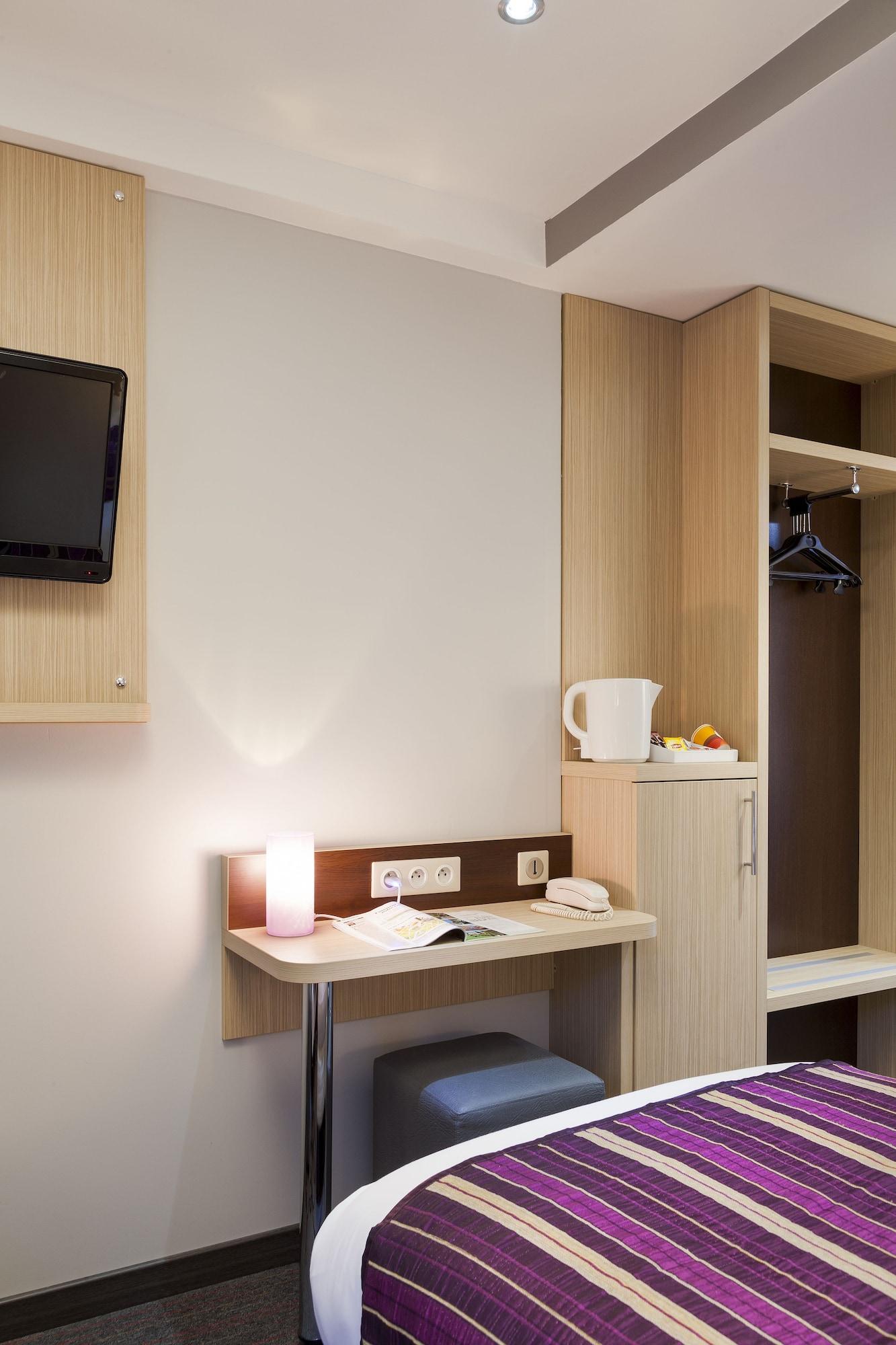 Comfort Hotel Orléans Sud Co'met Esterno foto